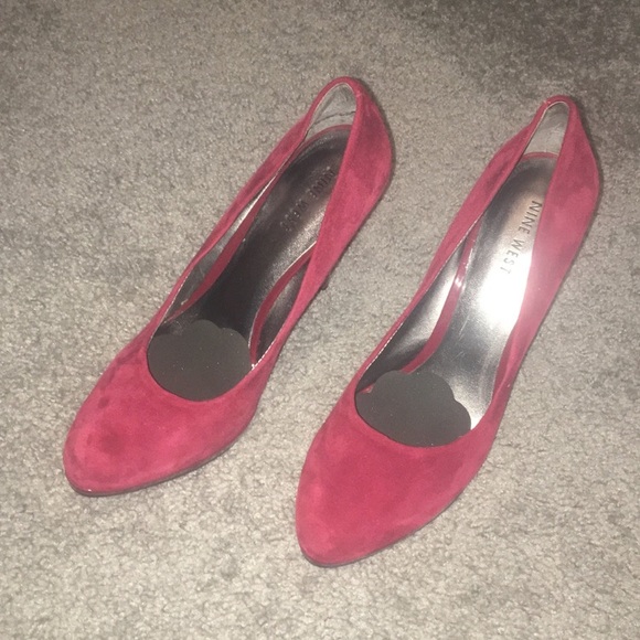 Nine West Rocha Dark Red Suede Platform Pump - Picture 1 of 7